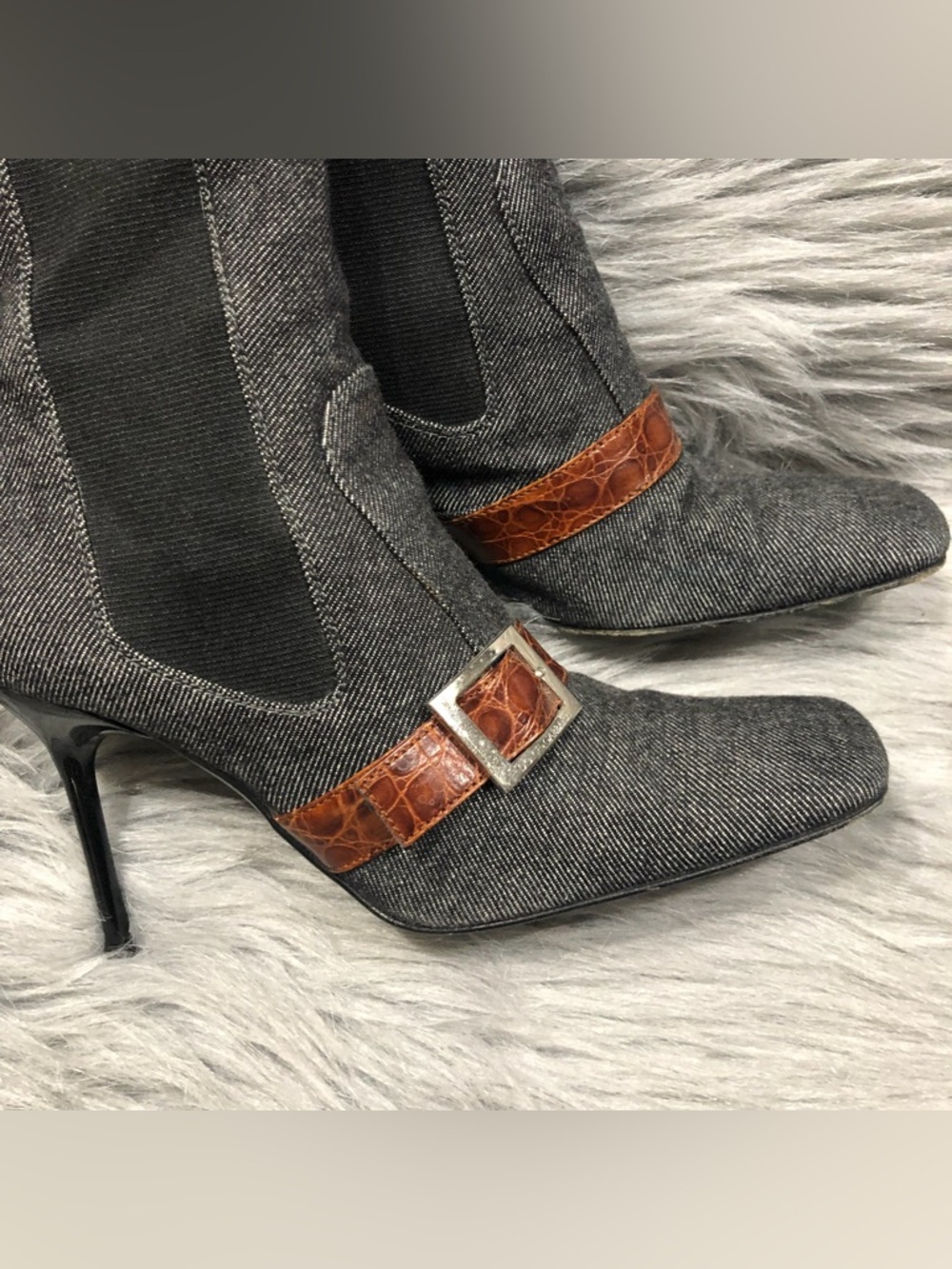 Authentic Dolce&Gabbana denim runaway boots. - Picture 6 of 16